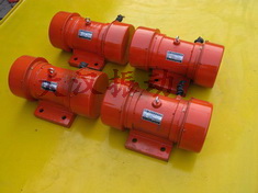 YZS振動電機(jī):激振能力強(qiáng)，拆卸方便。